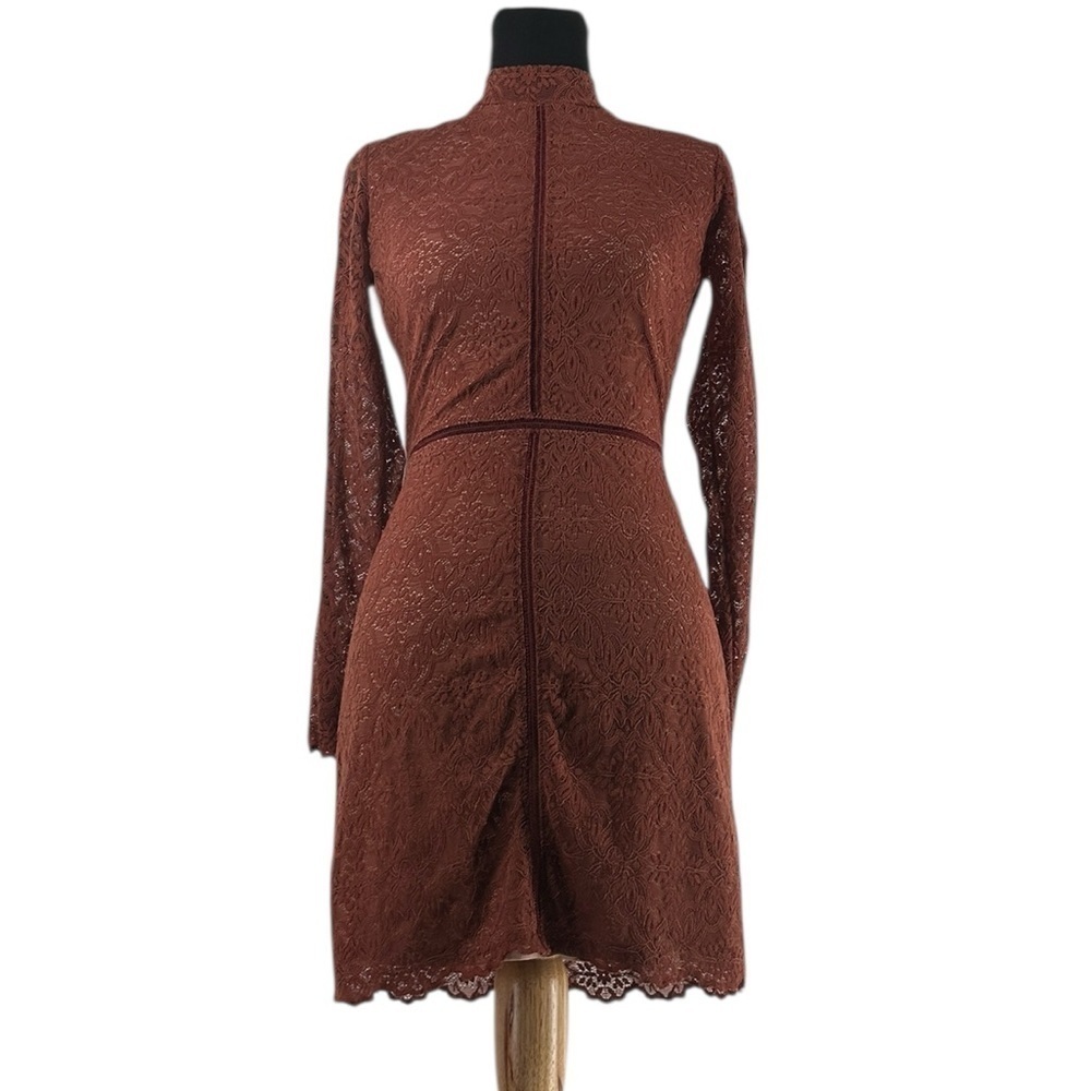 Aritzia Wilfred janvry dress lace Rust color nude underlay event luxury sz 0